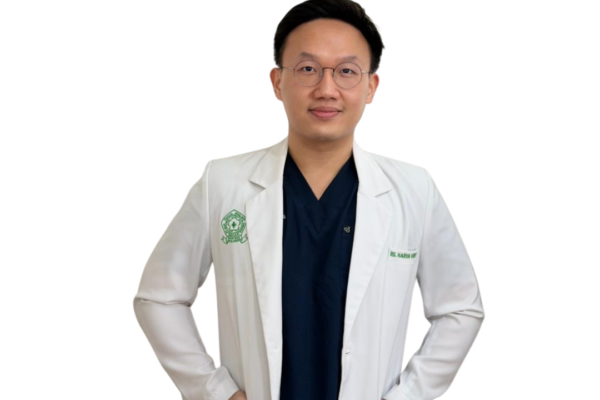 dr. Ivan Marcelino, Sp. KG